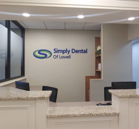 Reception desk at Simply Dental of Lowell
